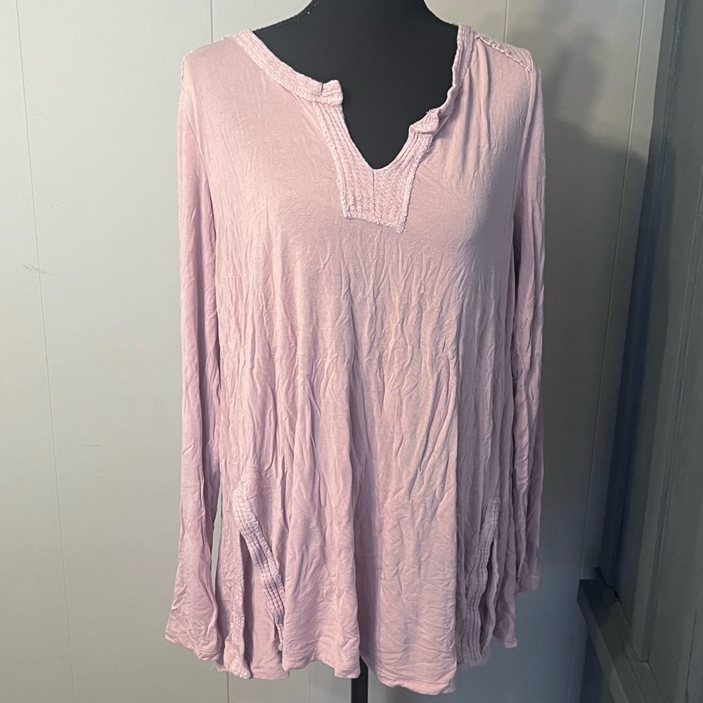 Altar’d State Women's Light Pink Long Sleeve Tunic Top